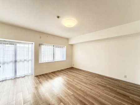 ���r���O�@���������C�ɓ���̏ꏊ�ŁA�̂�т�Ƃ������Ԃ�