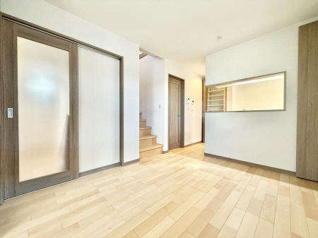 ���r���O�@���������R�Ɖ�b�����܂��A�S�n�悢�ЂƂƂ�