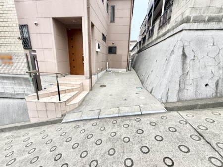 �@�O�ρ�����ɃJ�[�X�y�[�X������Ə�����܂�