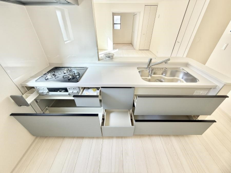 �L�b�`���@�������Ƒ����J��[�߂�A������̂���L�b�`��