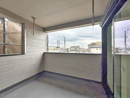 �o���R�j�[�@������ �G�߂̈ڂ낢����������J���I�ȋ�Ԃł�