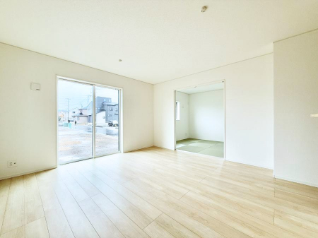 ���r���O�@���������났�ƏΊ炪�W�܂�A�S���܂郊�r���O