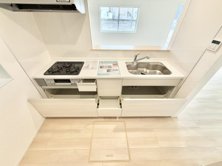 �L�b�`���@�������Ƒ����J��[�߂�A������̂���L�b�`��