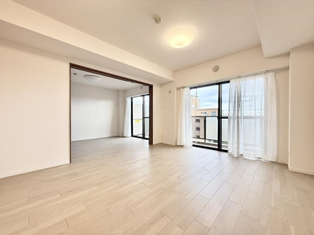 ���r���O�@���������C�ɓ���̏ꏊ�ŁA�̂�т�Ƃ������Ԃ�