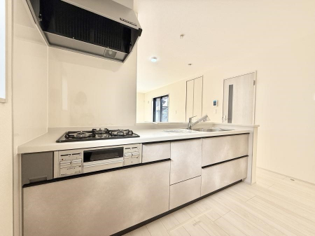 �L�b�`���@�������Ƒ����J��[�߂�A������̂���L�b�`��