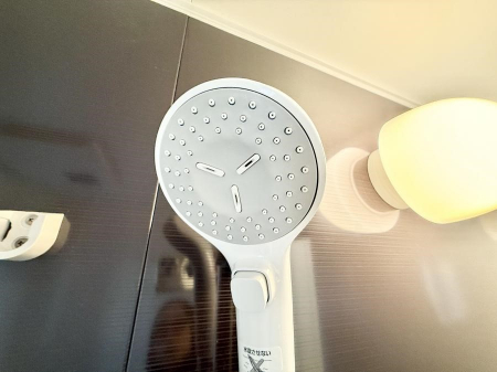 ���̑����ρ@�ݔ����茳�ŊȒP�Ɏ~���ł��邽�߁A���̖��ʌ��������炷���Ƃ��ł��܂��B