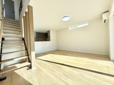 ���r���O�@�������Ƒ��̎��Ԃ��ʂ�A���K�Ŗ��������