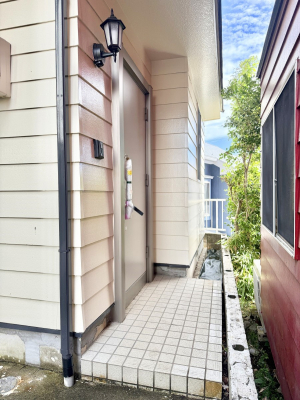 ���ց@�O�ρ� �V���v���Ŕ������A�Z�܂��̑���ۂ��ʂ錺�ւł�