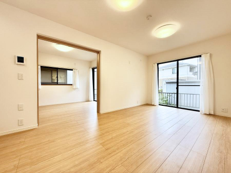 ���r���O�@�������Ƒ��̎��Ԃ��ʂ�A���K�Ŗ��������