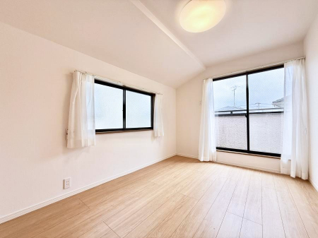 �Q���@�������Ƌ�����܂��z�u����΍L�X�Ƃ�����Ԃ��g�������₷���A�����b�N�X�������Ԃ��߂����܂�