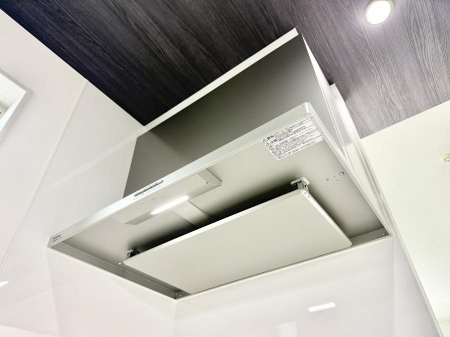 ���̑����ρ@�ݔ����������̏��C����������C��ɗU������A�����I�ɔr�����ł��܂��B