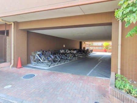 ̑@OρƐꂽ֏ŁA]Ԃ̕ۊǂSł