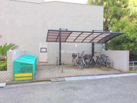 ̑@OρƐꂽ֏ŁA]Ԃ̕ۊǂSł