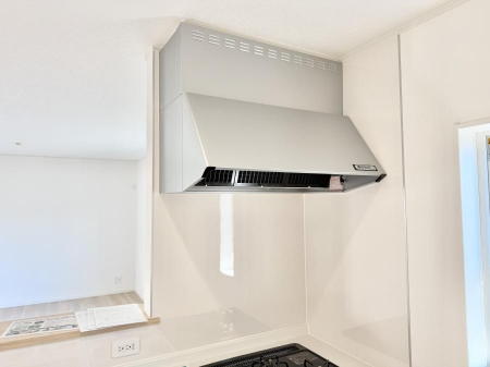 ���̑����ρ@�ݔ����������̏��C����������C��ɗU������A�����I�ɔr�����ł��܂��B