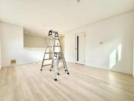 ���r���O�@�������Ƒ��̎��Ԃ��ʂ�A���K�Ŗ��������