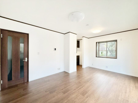 ���r���O�@���������R�Ɖ�b�����܂��A�S�n�悢�ЂƂƂ�