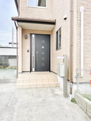 ���ց@�O�ρ� �V���v���Ŕ������A�Z�܂��̑���ۂ��ʂ錺�ւł�