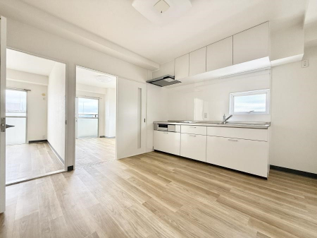 ���r���O�@�����������������Ɠ��ʂɂ���A�e���̋��