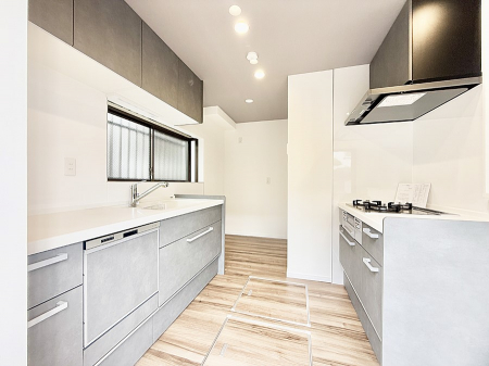 �L�b�`���@�����������������Ԃ����܂��A�Ί炠�ӂ��L�b�`��