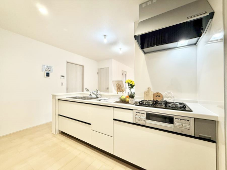 �L�b�`���@�������Ƒ����J��[�߂�A������̂���L�b�`��