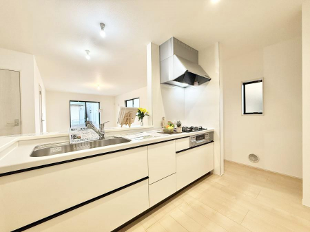 �L�b�`���@���������y���݂ƐH�ׂ�K����͂���L�b�`��