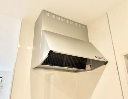 ���̑����ρ@�ݔ����������̏��C����������C��ɗU������A�����I�ɔr�����ł��܂��B