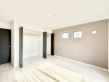 �q�������@�������v���C�x�[�g��ԂƂ��ĐÂ��ŗ�������������񋟂��Ă���܂�