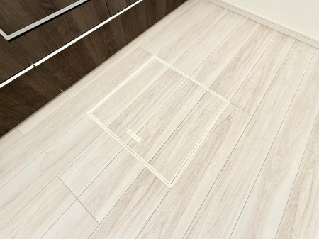 ���̑����ρ@�ݔ����B�ꂽ���[�X�y�[�X�ŉƑS�̂��X�b�L��