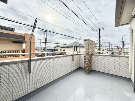 ���ӊ��@���w�Z 500m ���͌��s����{�����w�Z