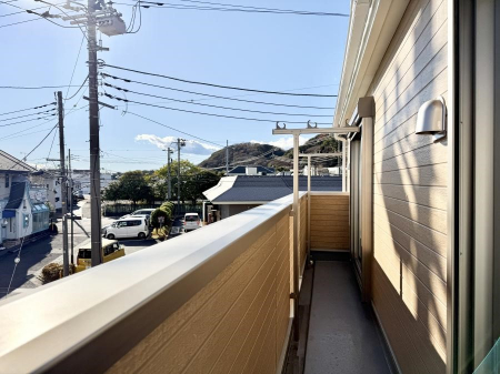 �o���R�j�[�@������ �G�߂̈ڂ낢����������J���I�ȋ�Ԃł�