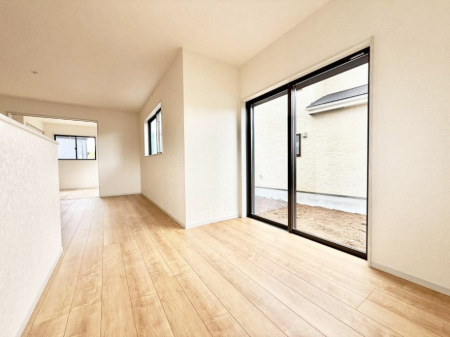 ���r���O�@���������R�Ɖ�b�����܂��A�S�n�悢�ЂƂƂ�