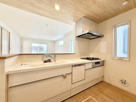 �L�b�`���@�������Ƒ����J��[�߂�A������̂���L�b�`��