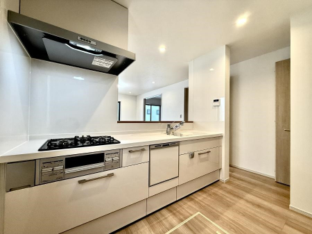 �L�b�`���@�������Ƒ����J��[�߂�A������̂���L�b�`��