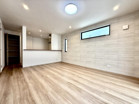 ���r���O�@���������났�ƏΊ炪�W�܂�A�S���܂郊�r���O