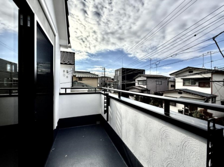 �o���R�j�[�@������ �G�߂̈ڂ낢����������J���I�ȋ�Ԃł�