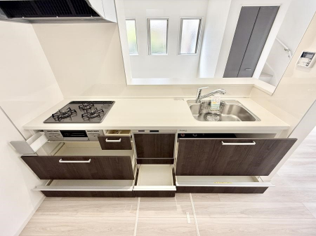 �L�b�`���@�������Ƒ����J��[�߂�A������̂���L�b�`��