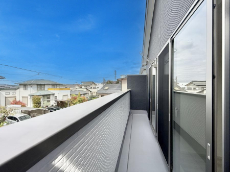 �o���R�j�[�@������ �G�߂̈ڂ낢����������J���I�ȋ�Ԃł�