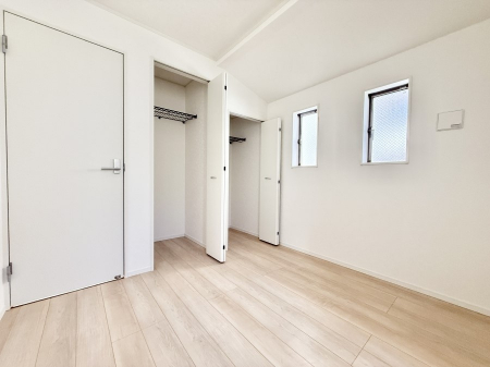 �q�������@�������v���C�x�[�g��ԂƂ��ĐÂ��ŗ�������������񋟂��Ă���܂�