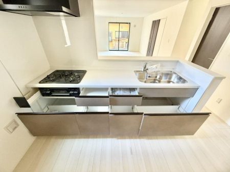 �L�b�`���@�������Ƒ��ƂȂ���A�R�~���j�P�[�V�����̏�