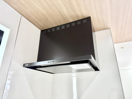 ���̑����ρ@�ݔ����t�[�h�ɕ����Ă���ׁA���������C��ɗU������A�����I�ɔr�����ł��܂�