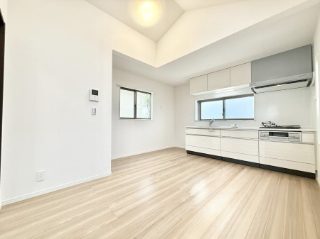 ���r���O�@�������Ƒ��̎��Ԃ��ʂ�A���K�Ŗ��������