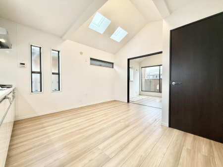 ���r���O�@�������S���������ꏊ�A�������߂����郊�r���O