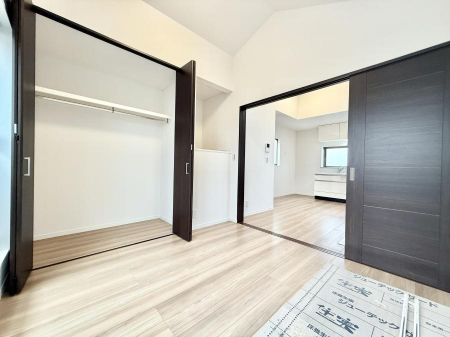 �Q���@�������Ƌ�����܂��z�u����΍L�X�Ƃ�����Ԃ��g�������₷���A�����b�N�X�������Ԃ��߂����܂�