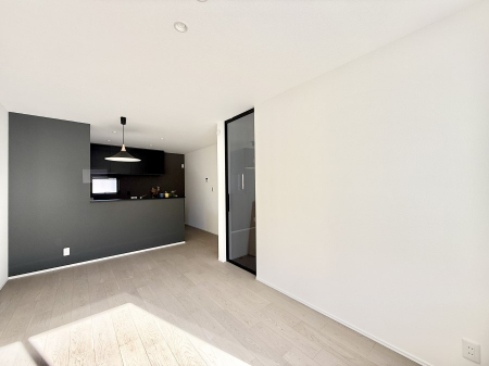 ���r���O�@���������났�ƏΊ炪�W�܂�A�S���܂郊�r���O