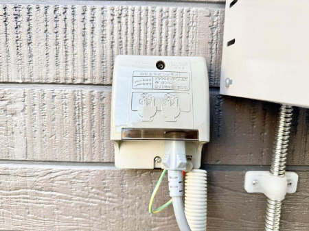 ���̑����ρ@�ݔ������O�ɓd���R���Z���g������΁A�������@�ő���O�ǂ�|������ȂǕ֗��ł��B