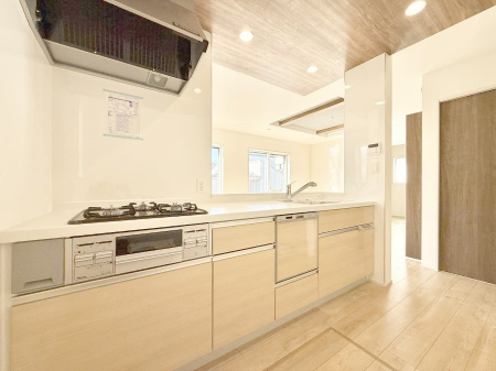 �L�b�`���@�������Ƒ����J��[�߂�A������̂���L�b�`��