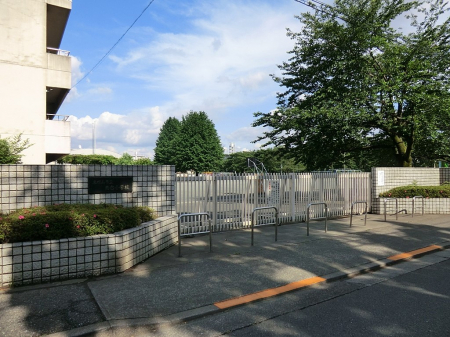 ���ӊ��@���w�Z 760m �����R�s����䏬�w�Z