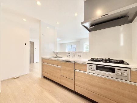 �L�b�`���@�������Ƒ����J��[�߂�A������̂���L�b�`��