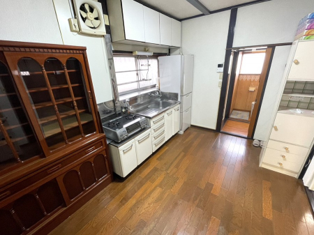 �L�b�`���@�������Ƒ����J��[�߂�A������̂���L�b�`��