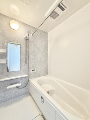 �����@����